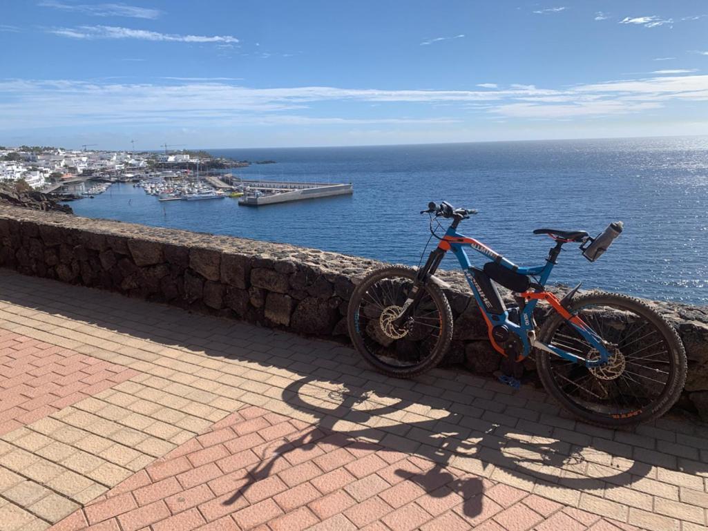 Private Apartment With Mountain And Sea Views, La Asomada, Lanzarote ティアス エクステリア 写真