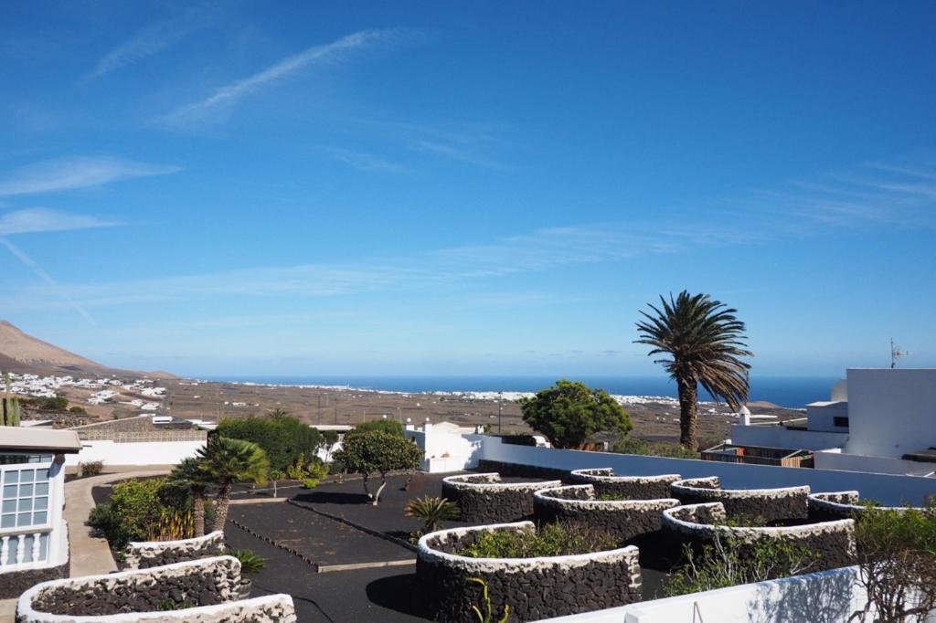 Private Apartment With Mountain And Sea Views, La Asomada, Lanzarote ティアス エクステリア 写真