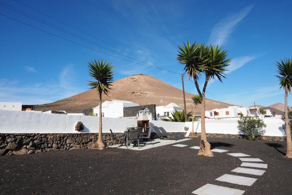 Private Apartment With Mountain And Sea Views, La Asomada, Lanzarote ティアス エクステリア 写真
